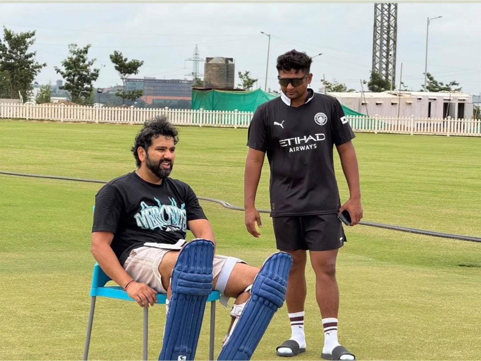 Sarfaraz Khan with Rohit Sharma. (Photo: @SarfarazKhan97 Instagram) Sarfaraz Khan with Rohit Sharma. (Photo: @SarfarazKhan97 Instagram)
