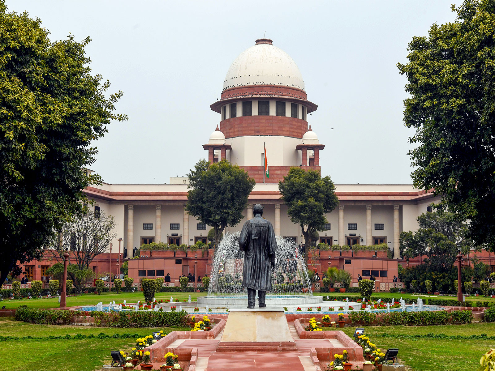 SC to hear Vodafone Idea's plea against additional AGR dues raised by DoT on September 26