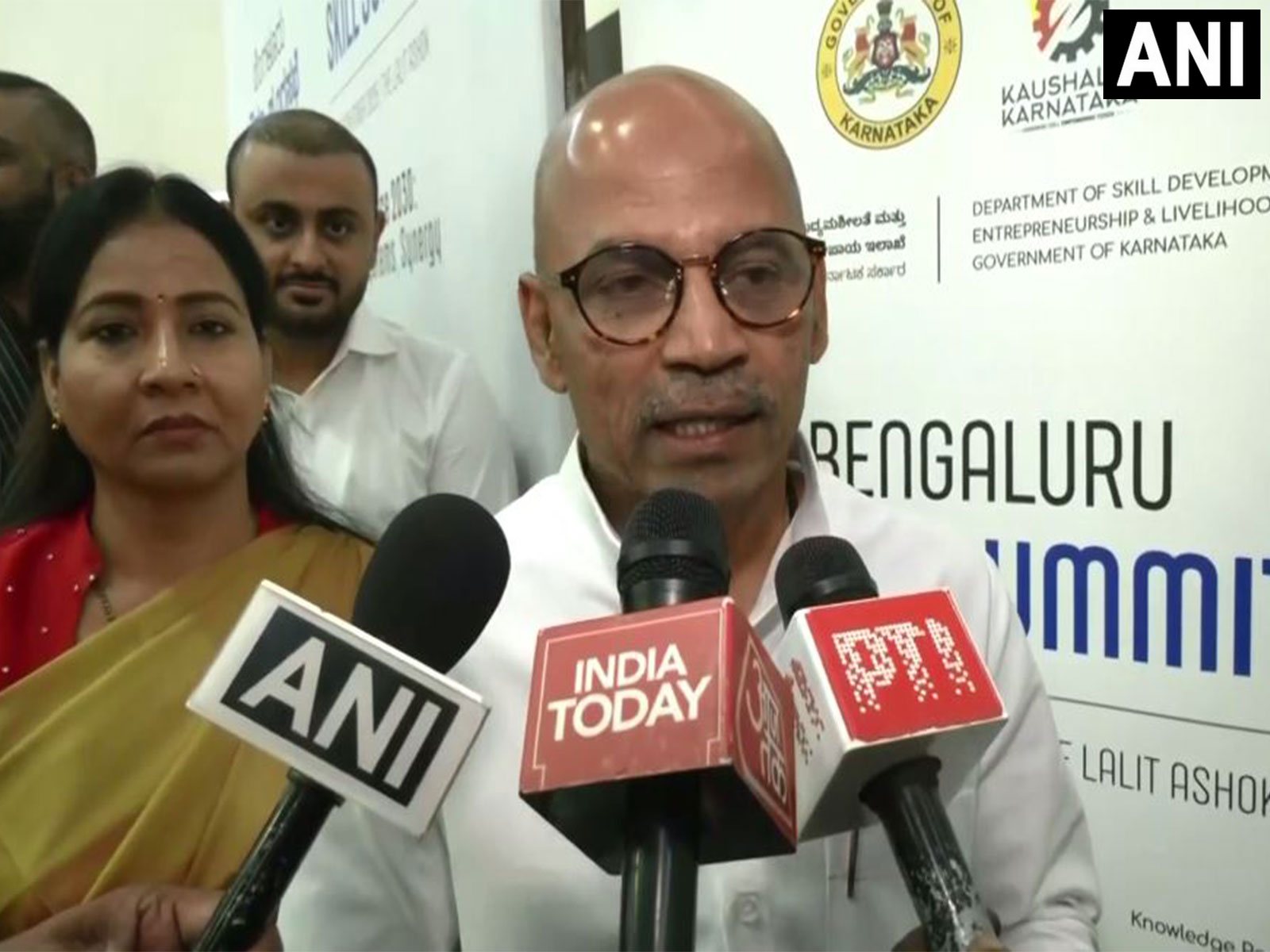 'BJP floating discriminatory ideas': Sharan Prakash Patil as SC dismisses plea inviting Banu Mushtaq for Mysuru Dasara