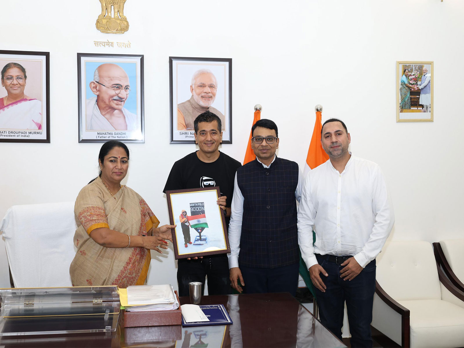 Ram Gopal Kothari becomes first Indian to complete marathon at Geographic North Pole