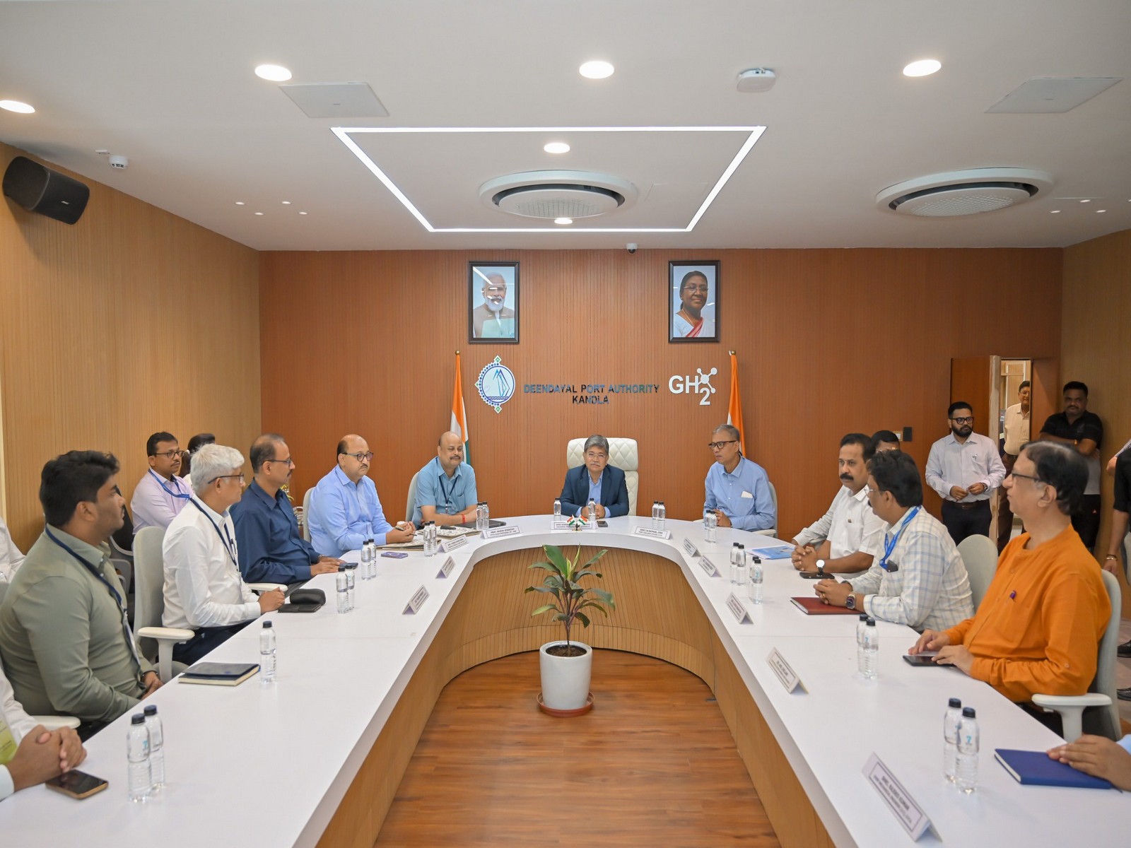 Deendayal Port Authority, IIT BHU hosts 1-day workshop on hydrogen as next-gen fuel