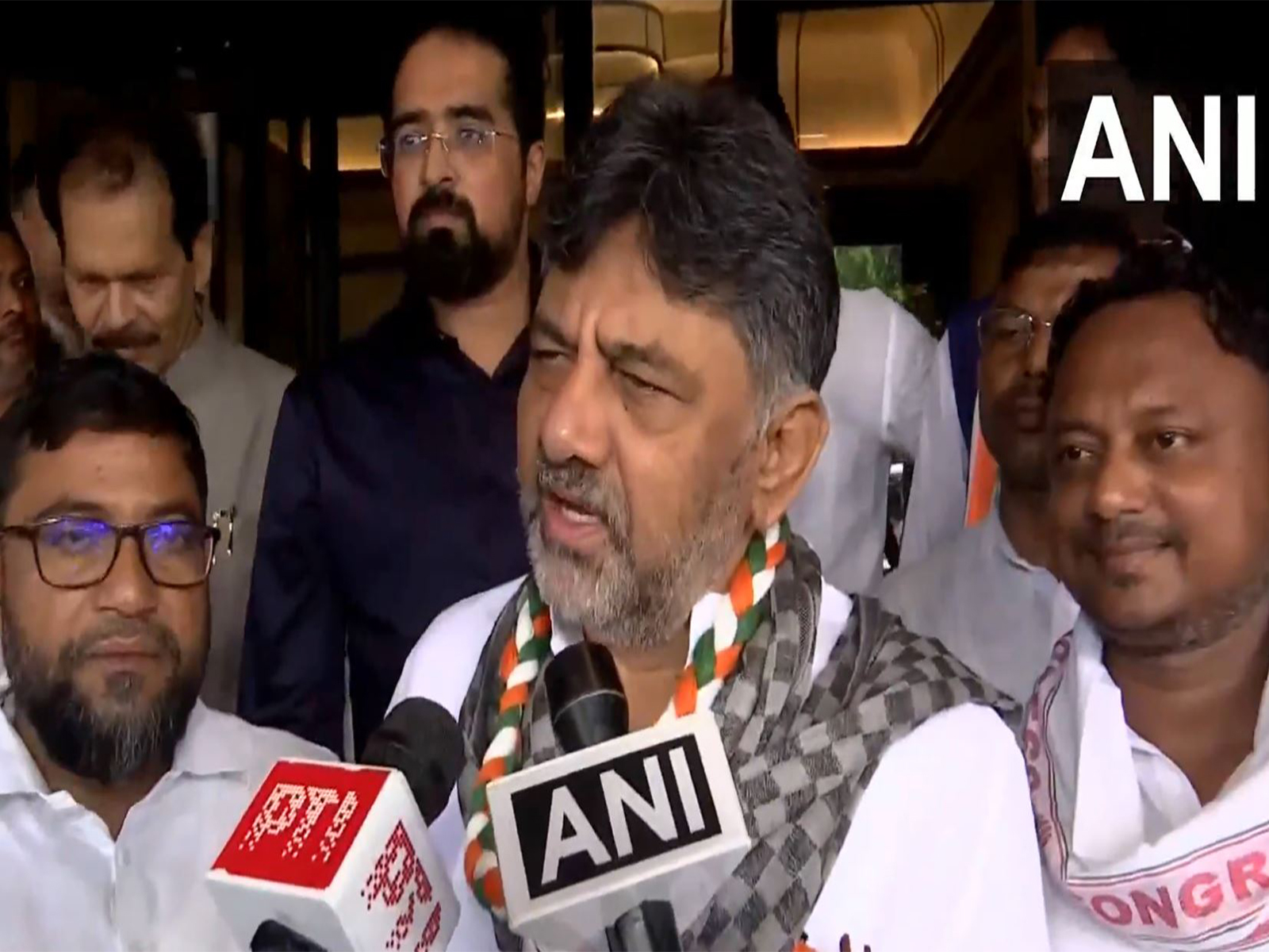 DK Shivakumar blames previous BJP govt for potholes on Bengaluru roads