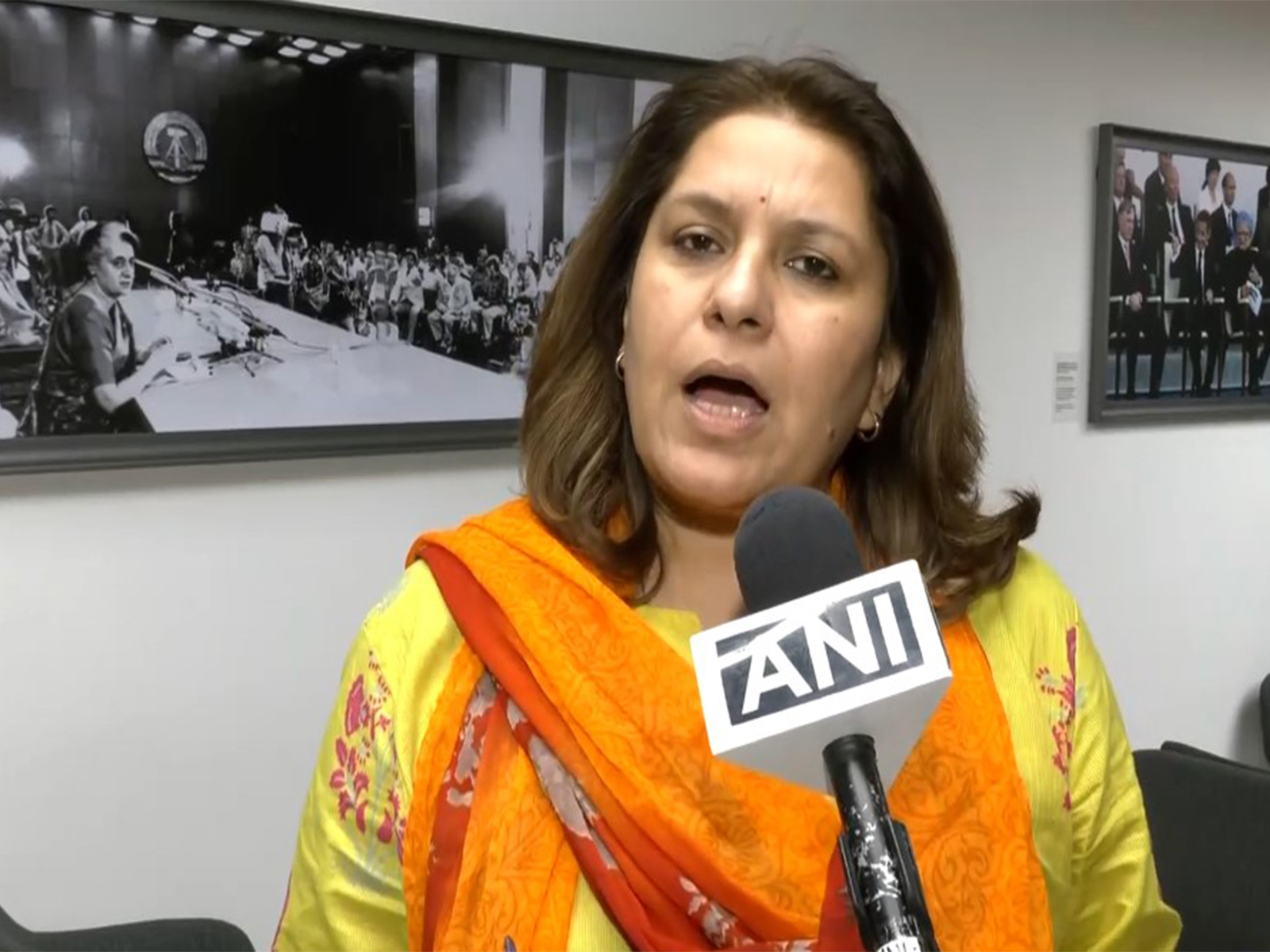 "Talks about 'Swadeshi'… surrounded by foreign-made articles" : Supriya Shrinate slams PM Modi's Swadeshi remarks