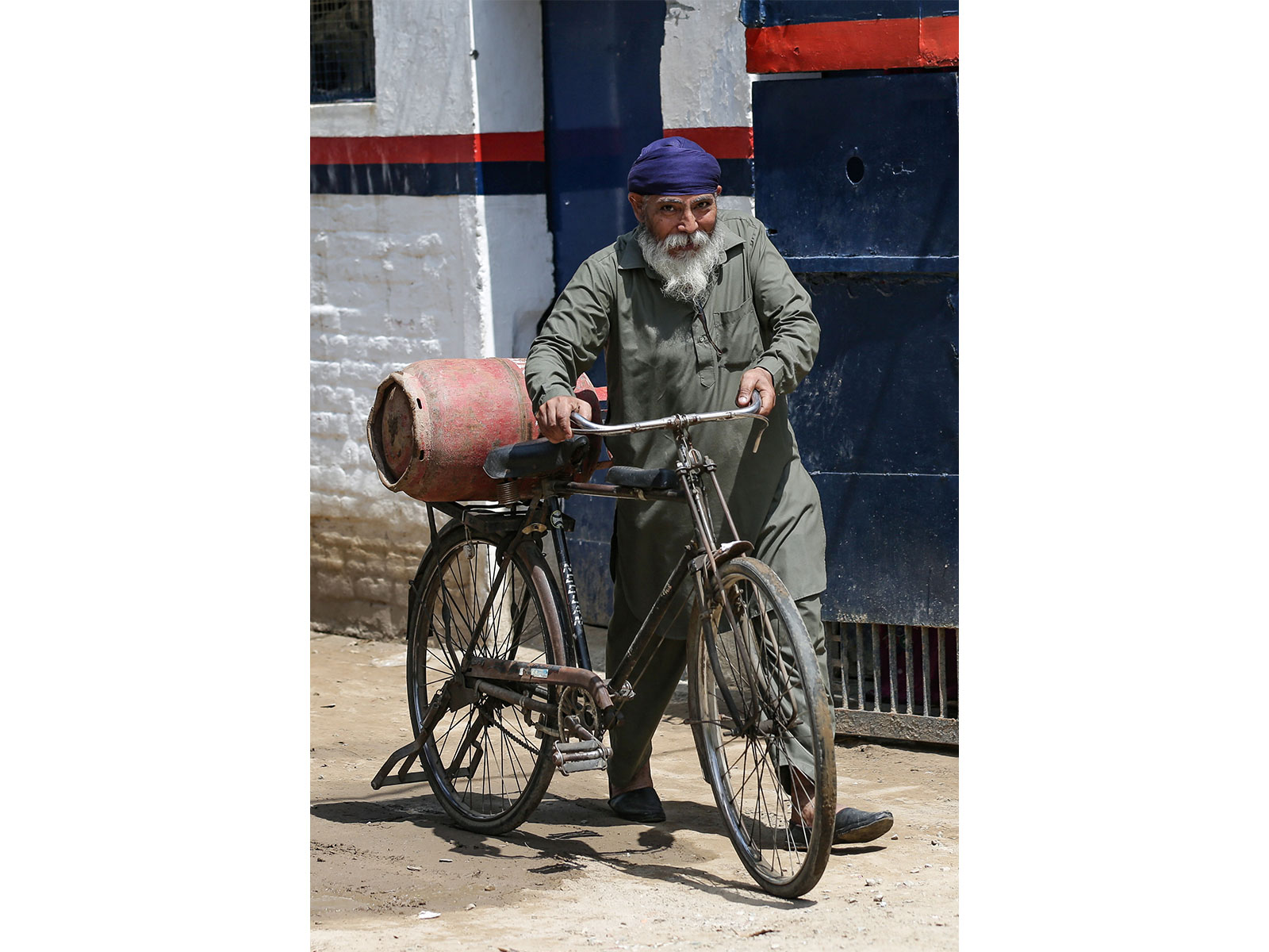 Government inaction sparks gas shortage, environmental threats in PoJK