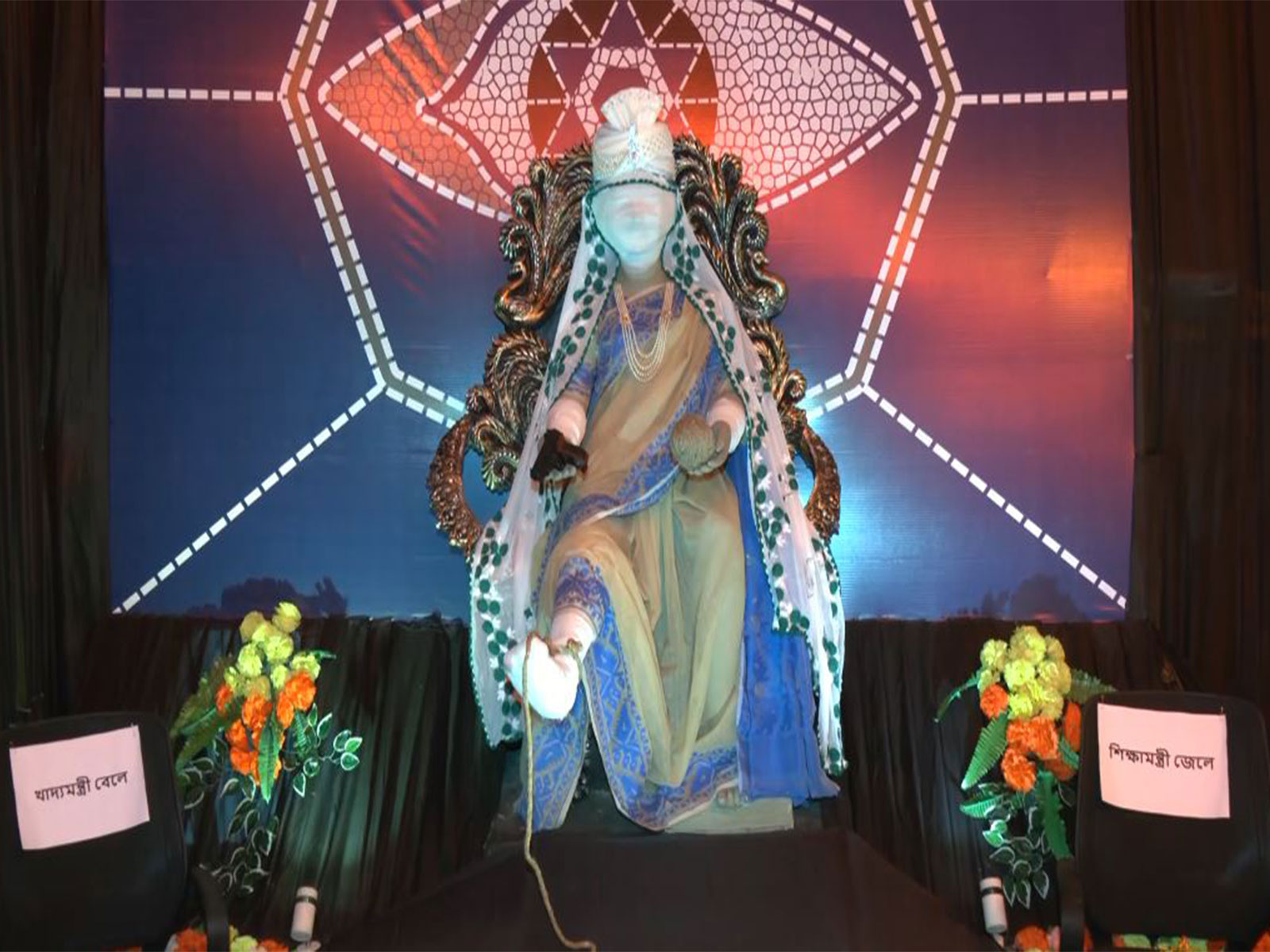 Kolkata pandal recasts Ray’s fictional dictator (Photo/ANI) Kolkata pandal recasts Ray’s fictional dictator (Photo/ANI)